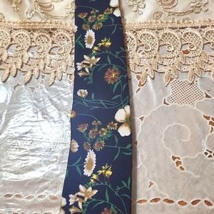 Chaps Green & Blue Floral Tie